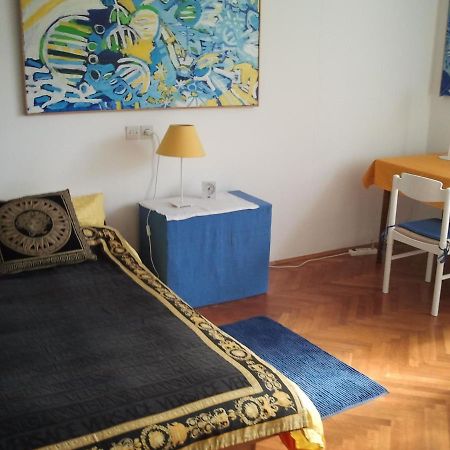 Riki Accommodation สปลิท ภายนอก รูปภาพ